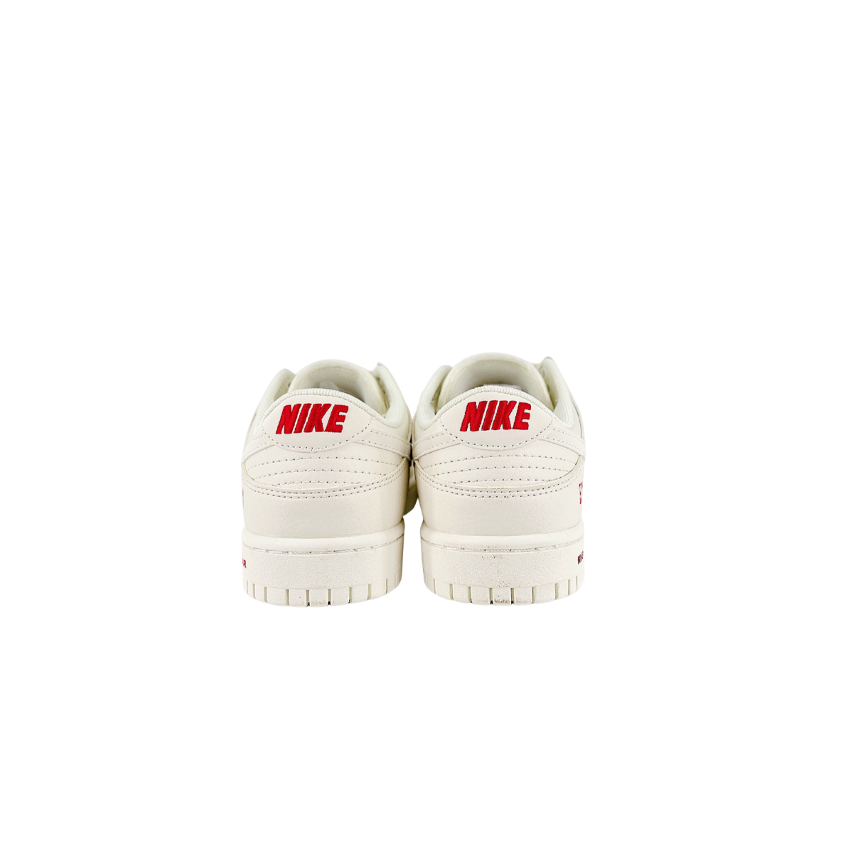 Dunk Low "Supreme"